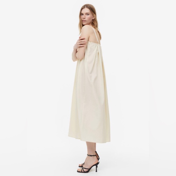 H&M Cream Pleated Maxi Dress Small - Picture 2 of 6